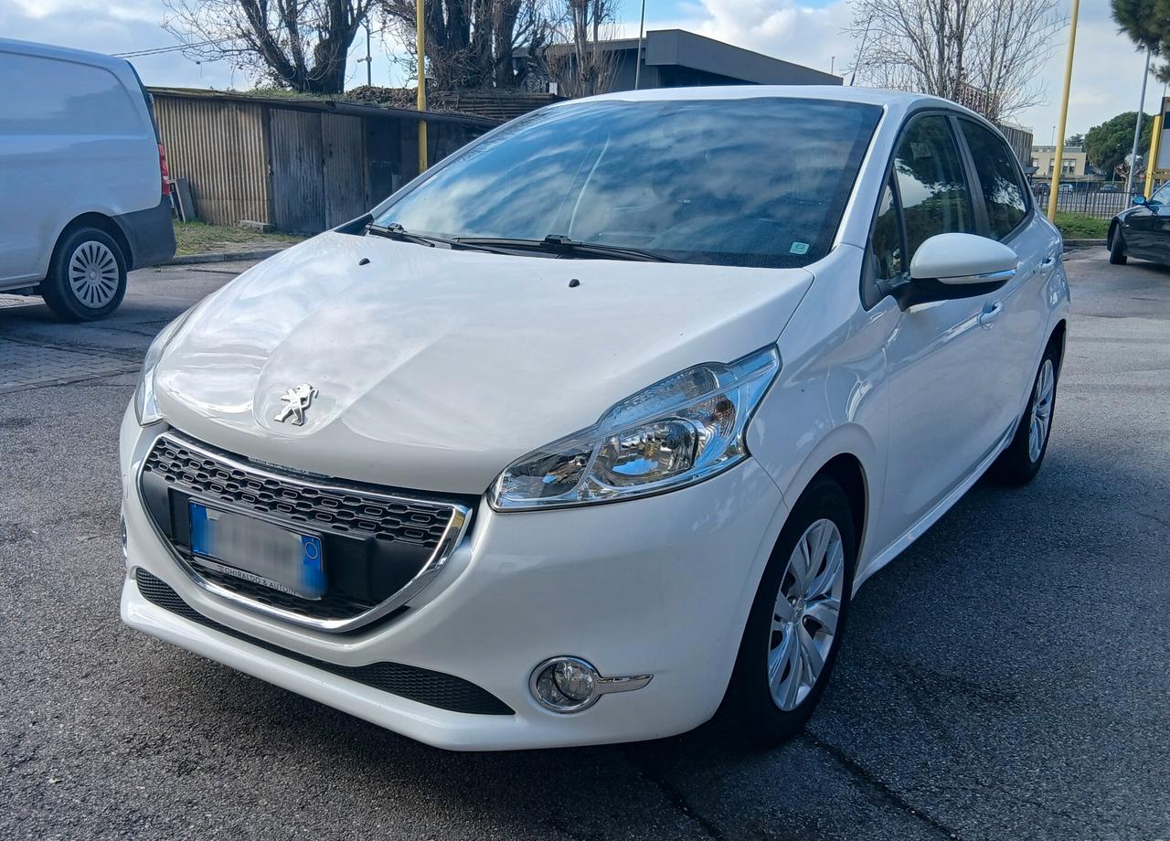 Peugeot 208 GPL