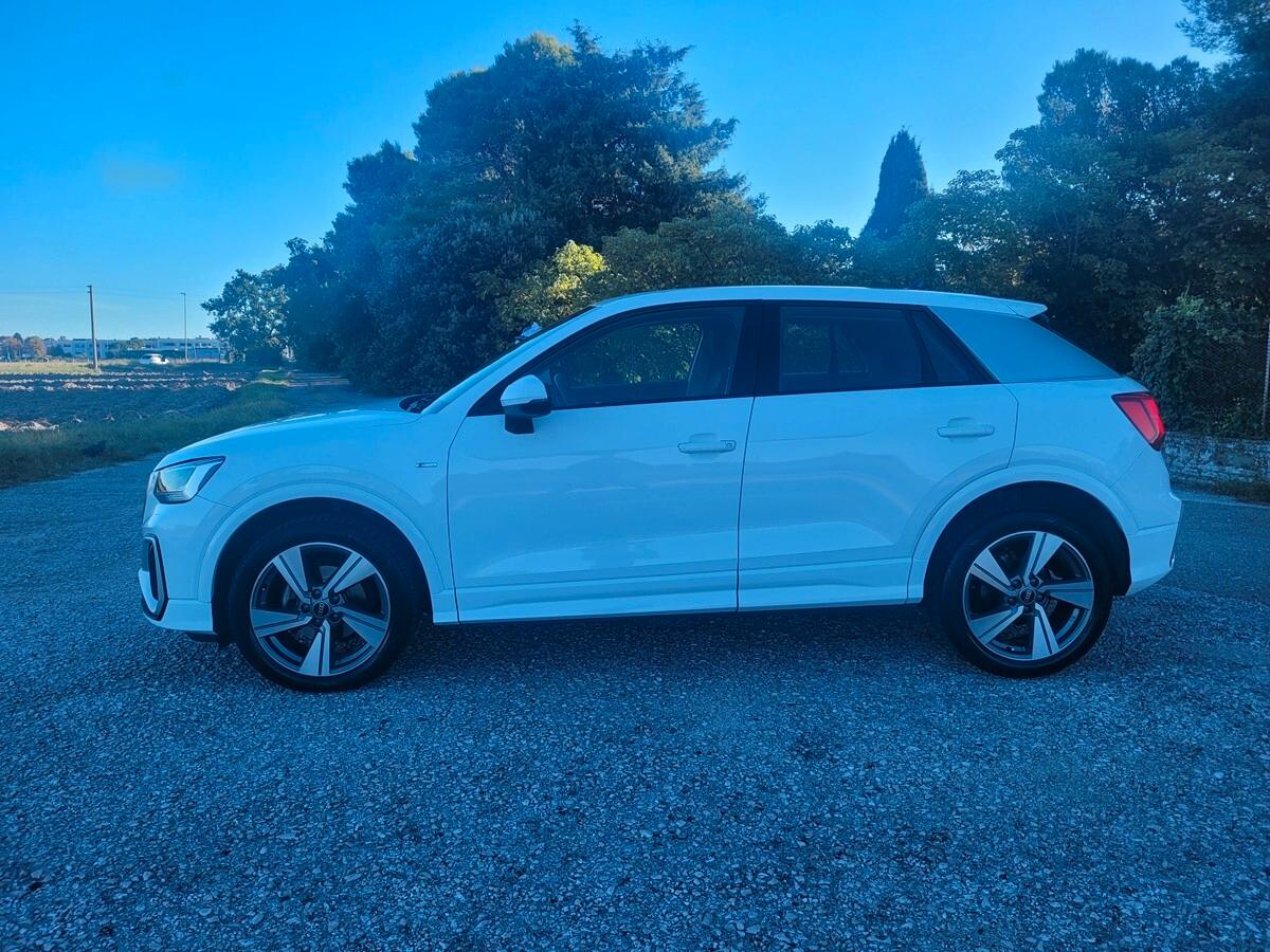 Audi Q2 30 TDI S line Edition
