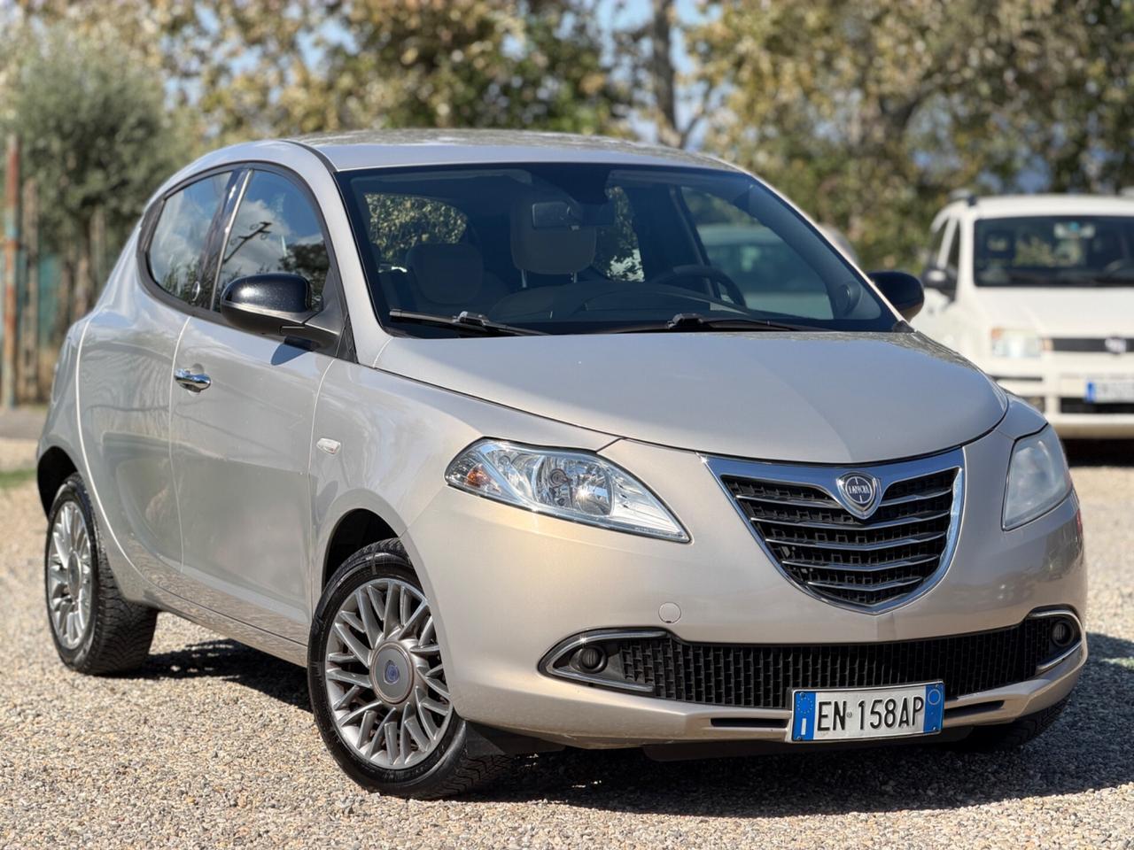 Lancia Ypsilon 1.2 69 CV 5 porte GPL Ecochic Gold