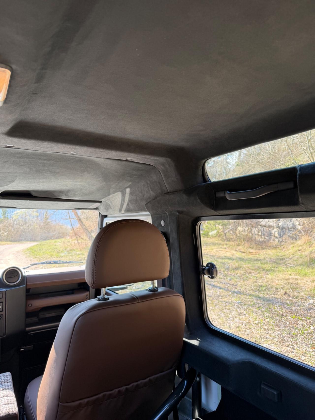 Land Rover Defender 90 2.4 TD4 Station Wagon SE N1