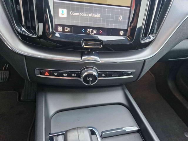 VOLVO XC60 B4 (d) Geartronic Momentum Pro