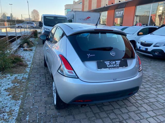 LANCIA Ypsilon 1.2 69 CV 5 porte Gold