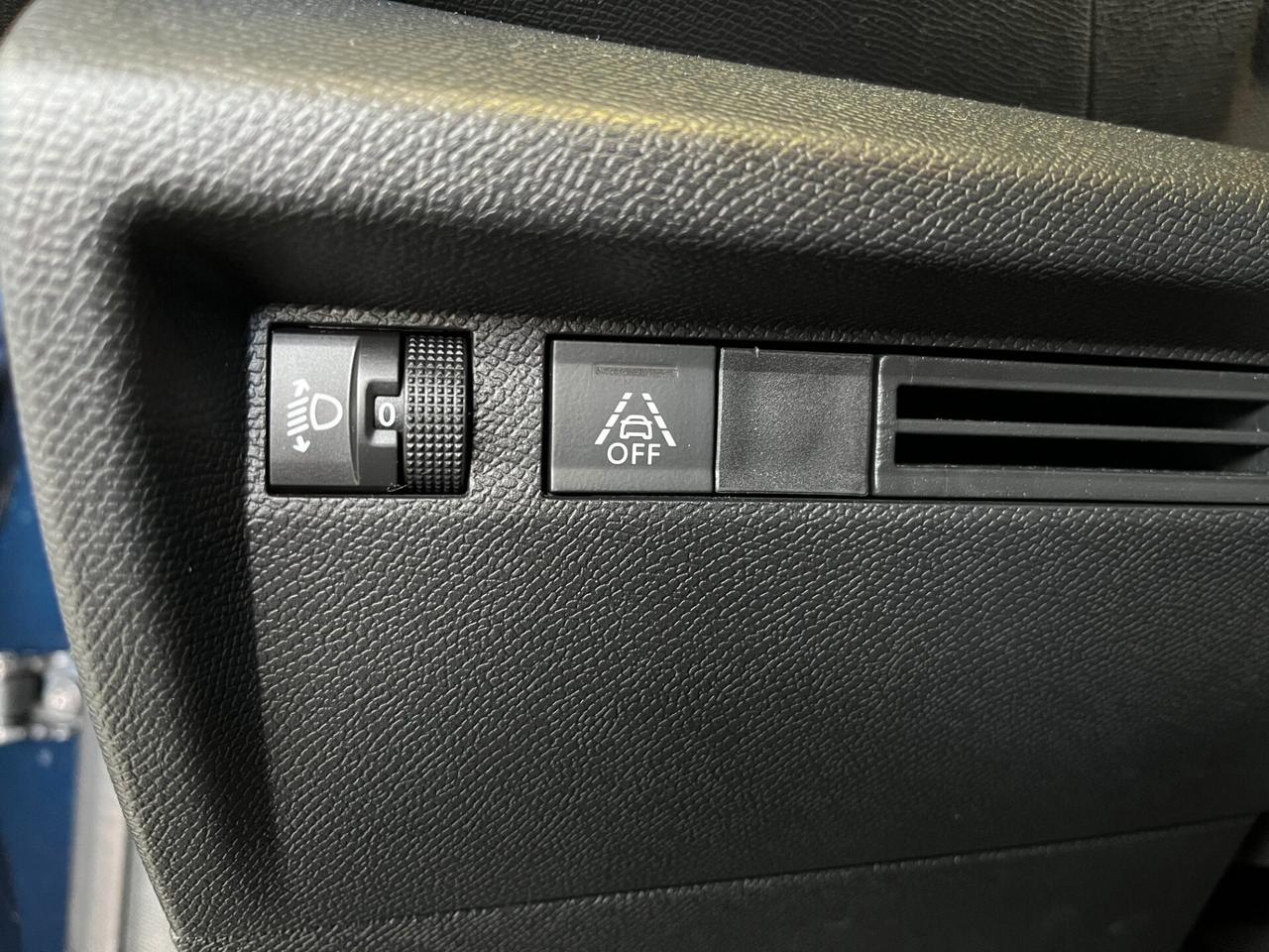 Citroen C4 1.2cc PURETECH 130cv PLUS - SOLO 4.500KM