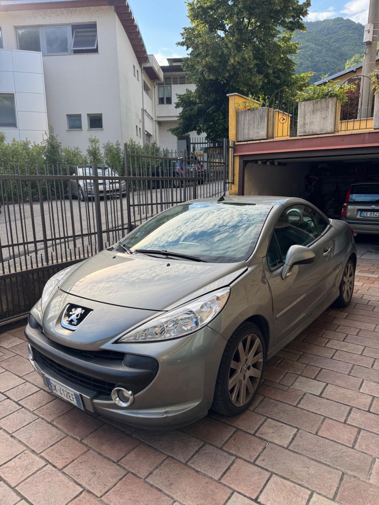 Peugeot 207 1.6 THP 150CV CC Féline
