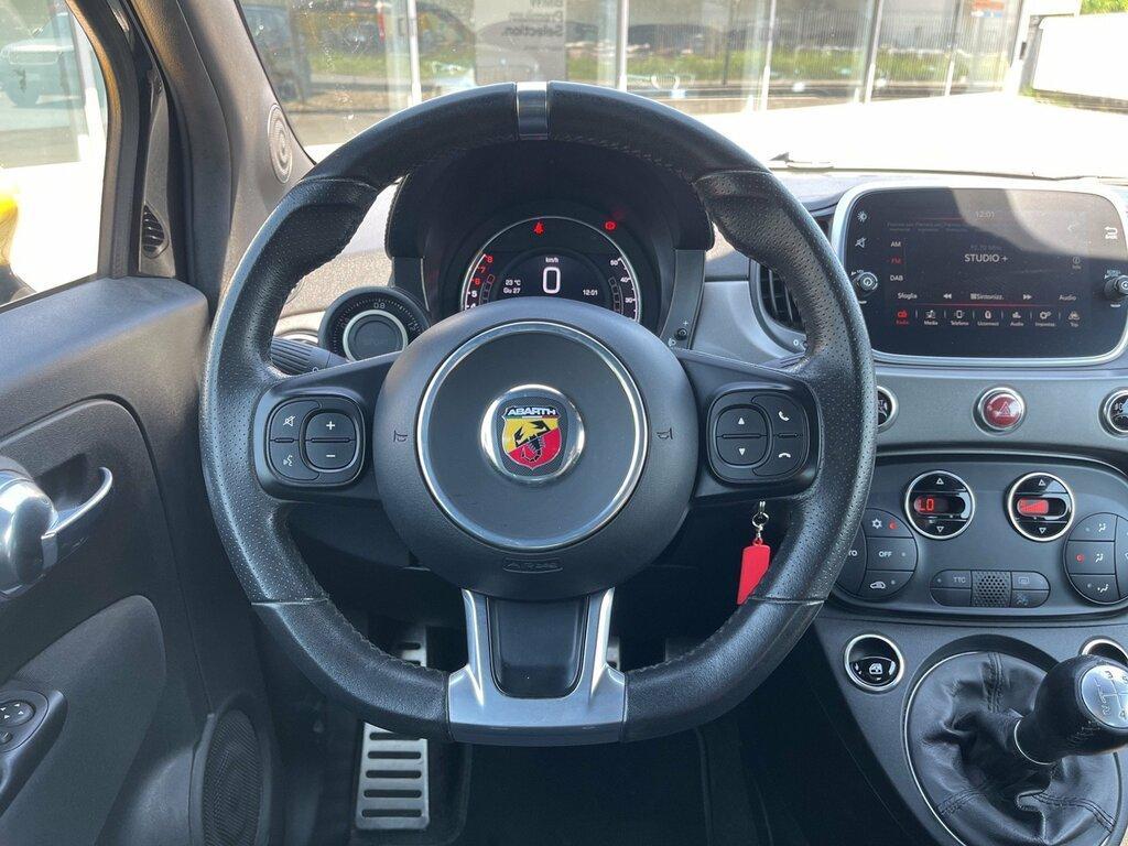 Abarth 595 1.4 T-Jet Pista