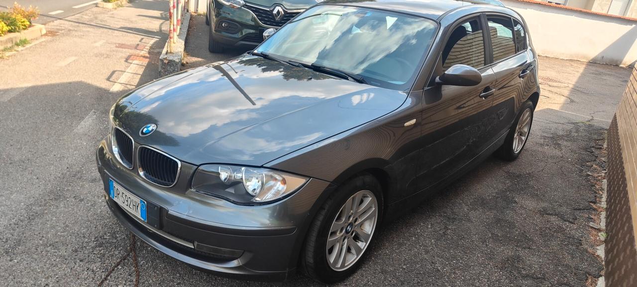 Bmw 116 116i cat 5 porte Futura