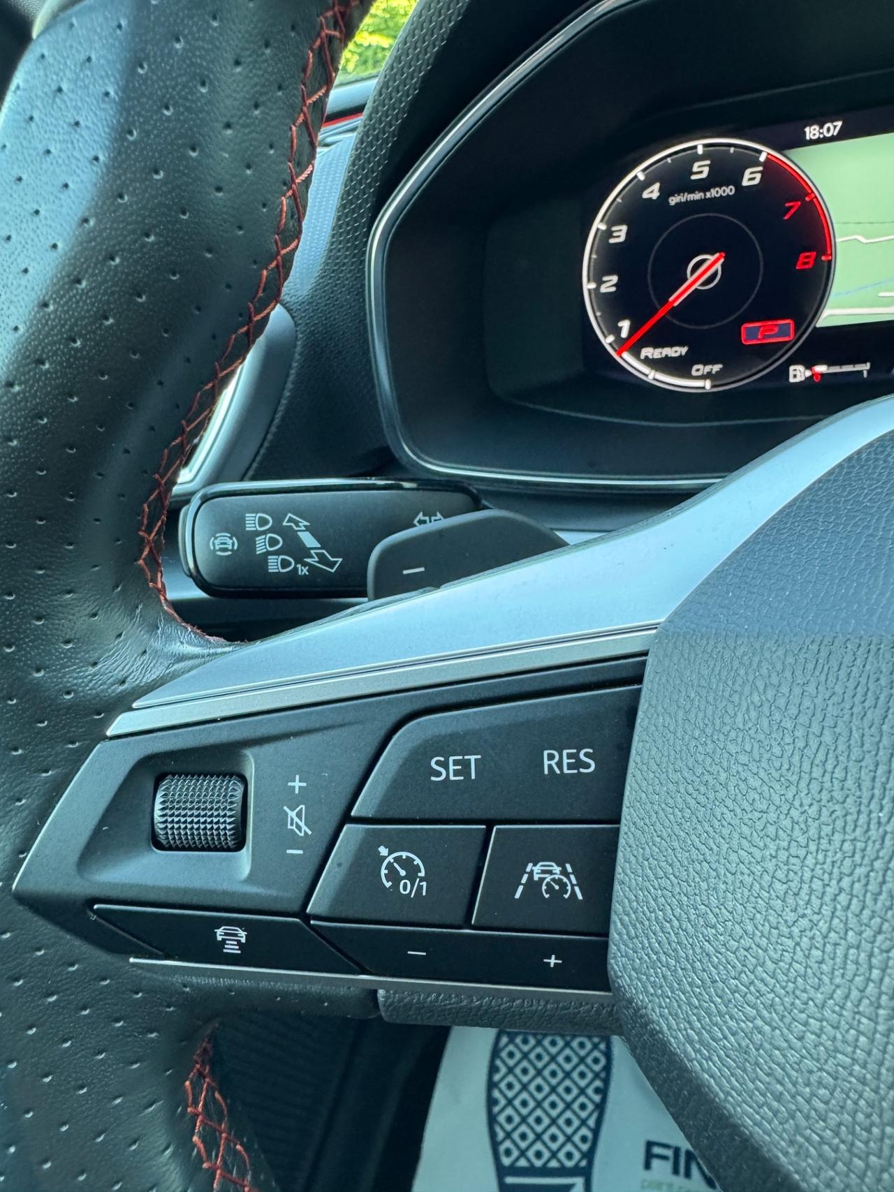 Seat Leon 1.5 eTSI 150 CV DSG FR