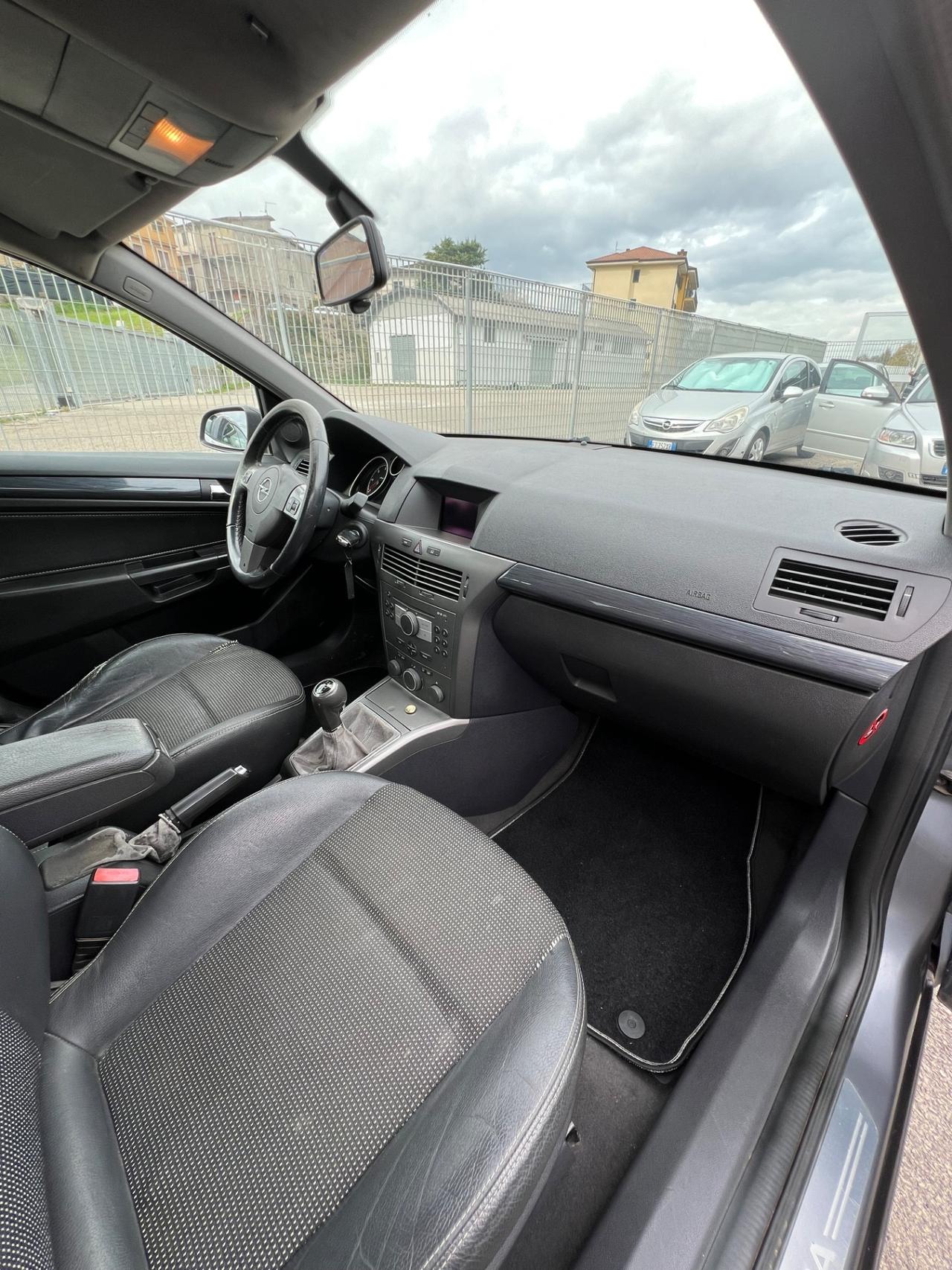 Opel Astra 1.7 CDTI 101CV 5 porte Cosmo