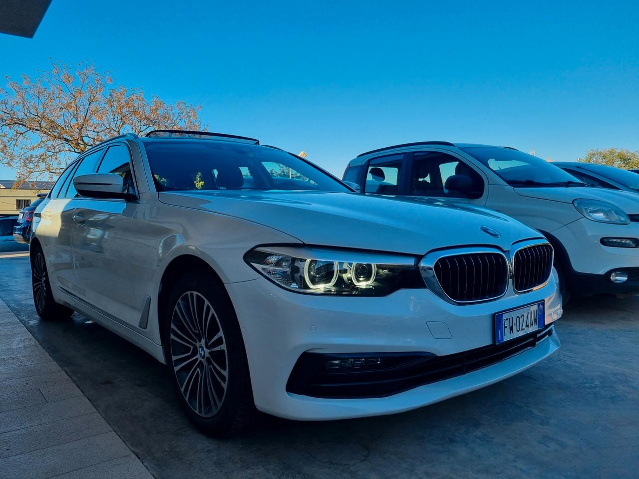 Bmw 520 520d xDrive Luxury TETTO PANORAMICO