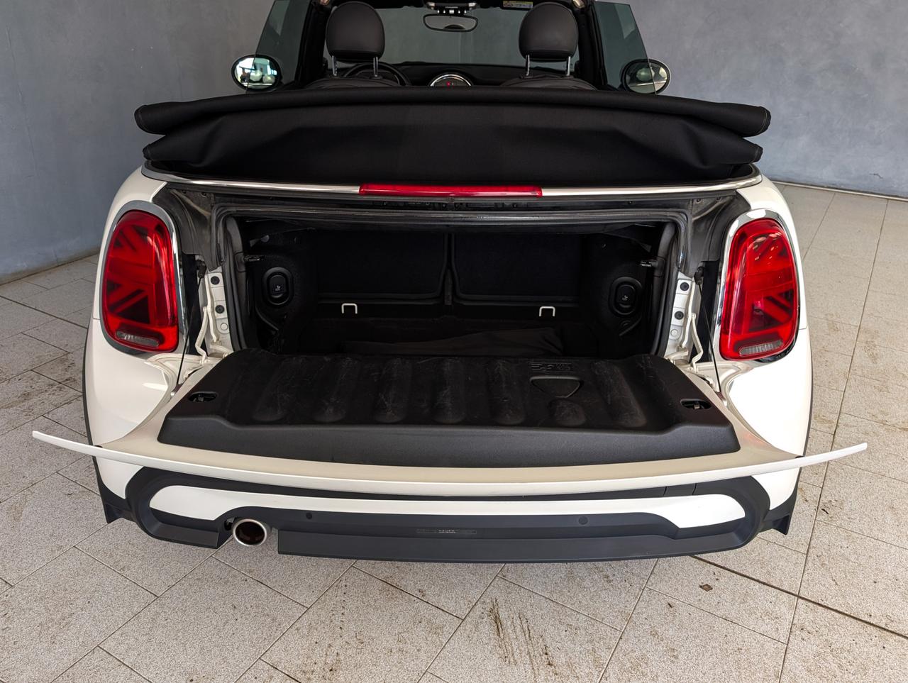 Mini Cooper Cabrio 1.5 Cooper Premium Plus