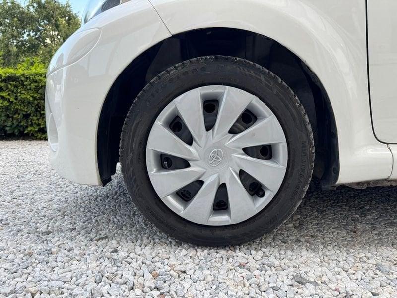 Toyota Aygo 1.0 Benzina 68cv 5 porte Active Connect