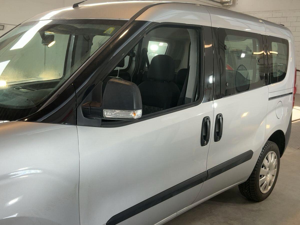 Opel Combo 1.4 95CV PC-TA Cosmo