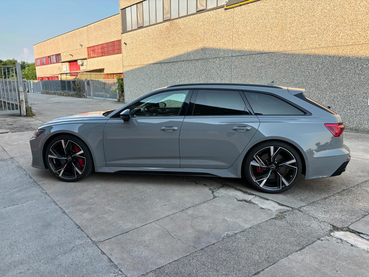 Audi A6 RS 6 Avant 4.0 TFSI V8 quattro tiptronic