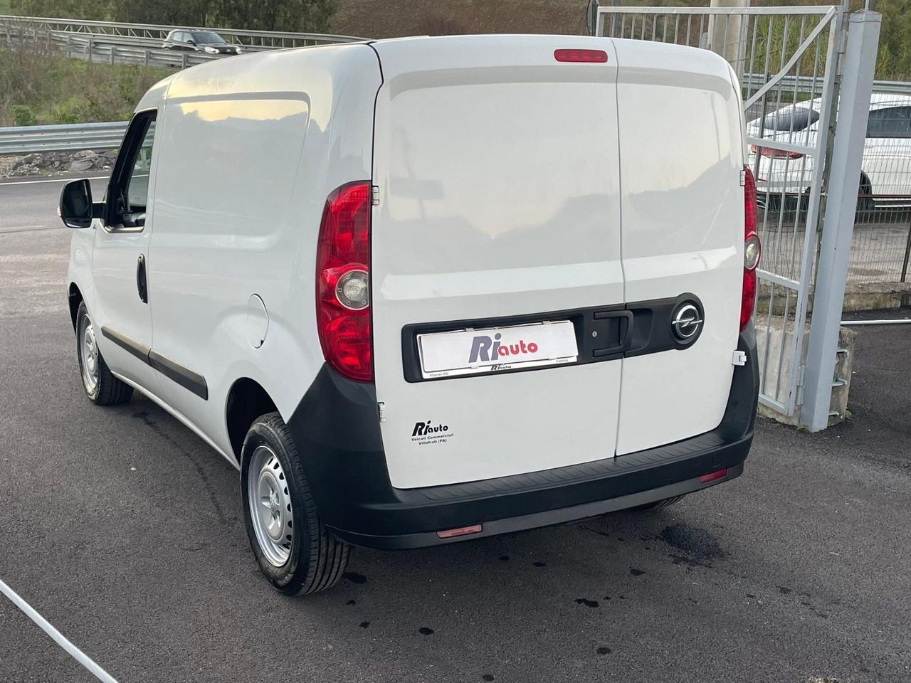 Opel Combo 1.6 CDTI 105CV