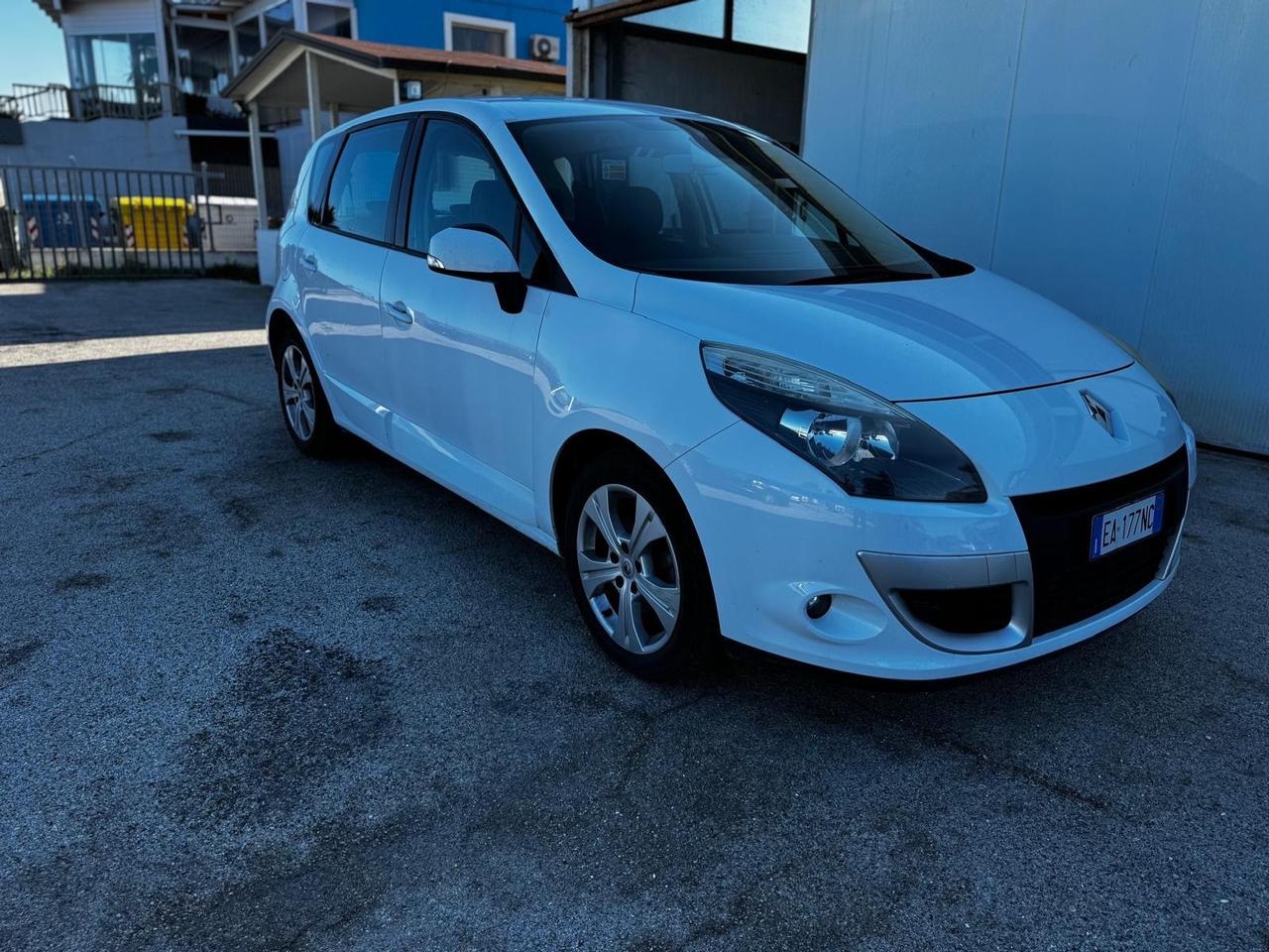 Renault Scenic Scénic X-Mod 1.5 dCi 110CV Confort