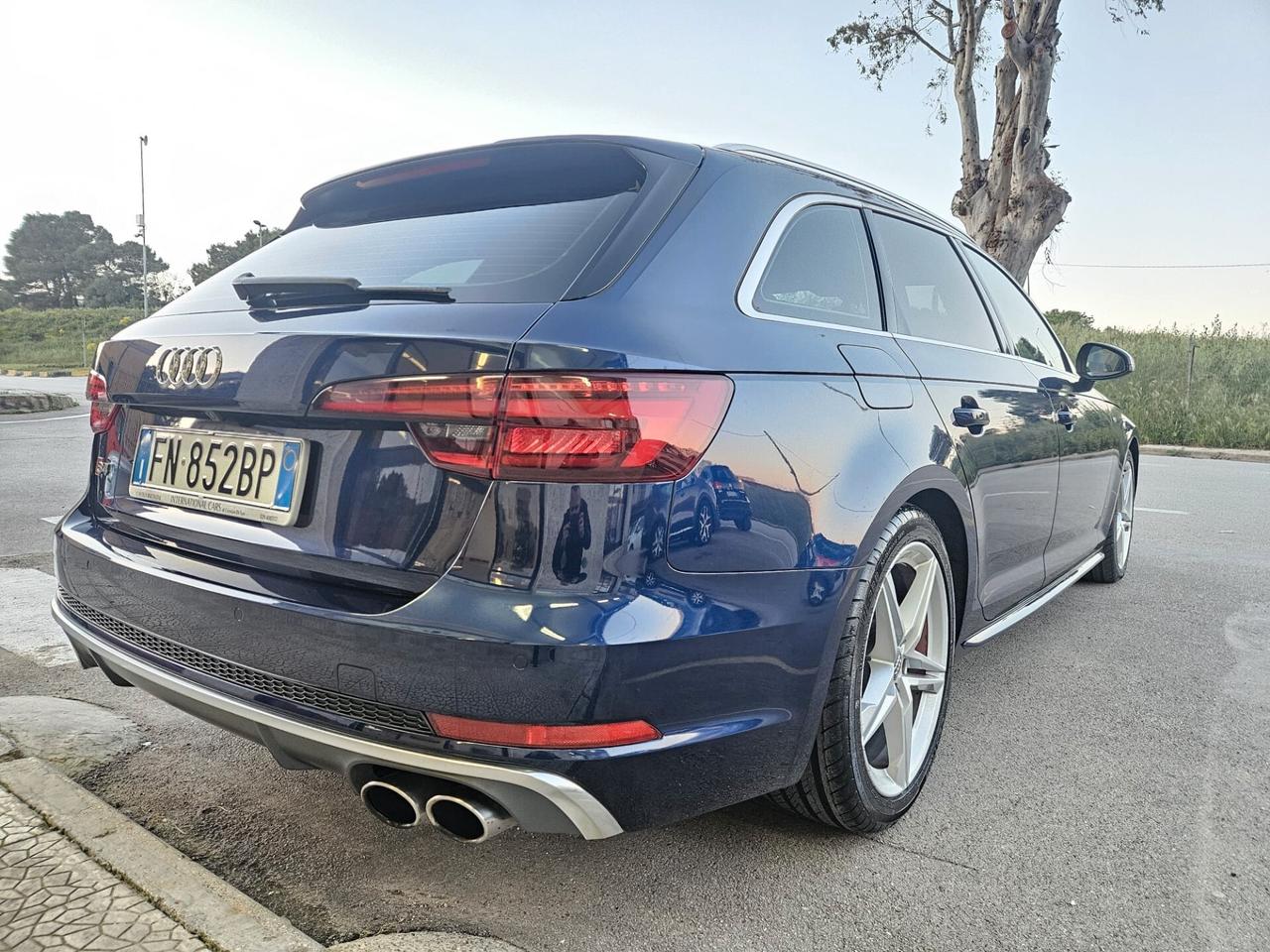 Audi S4 Avant 3.0 TFSI 353cv Quattro FULL IVA ESPOSTA