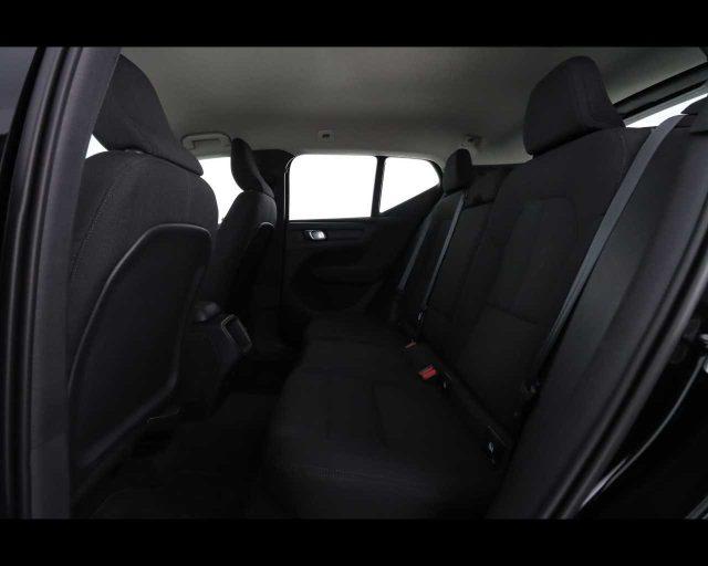 VOLVO XC40 T2 Momentum Core