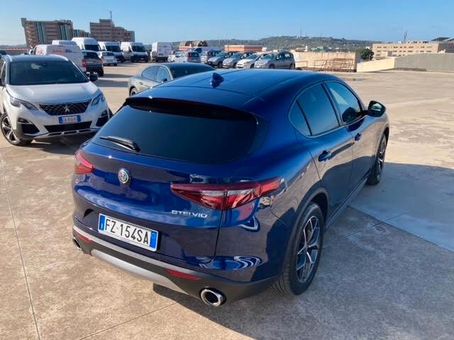 Alfa Romeo Stelvio 2.2 Turbodiesel 210 CV AT8 Q4 Executive