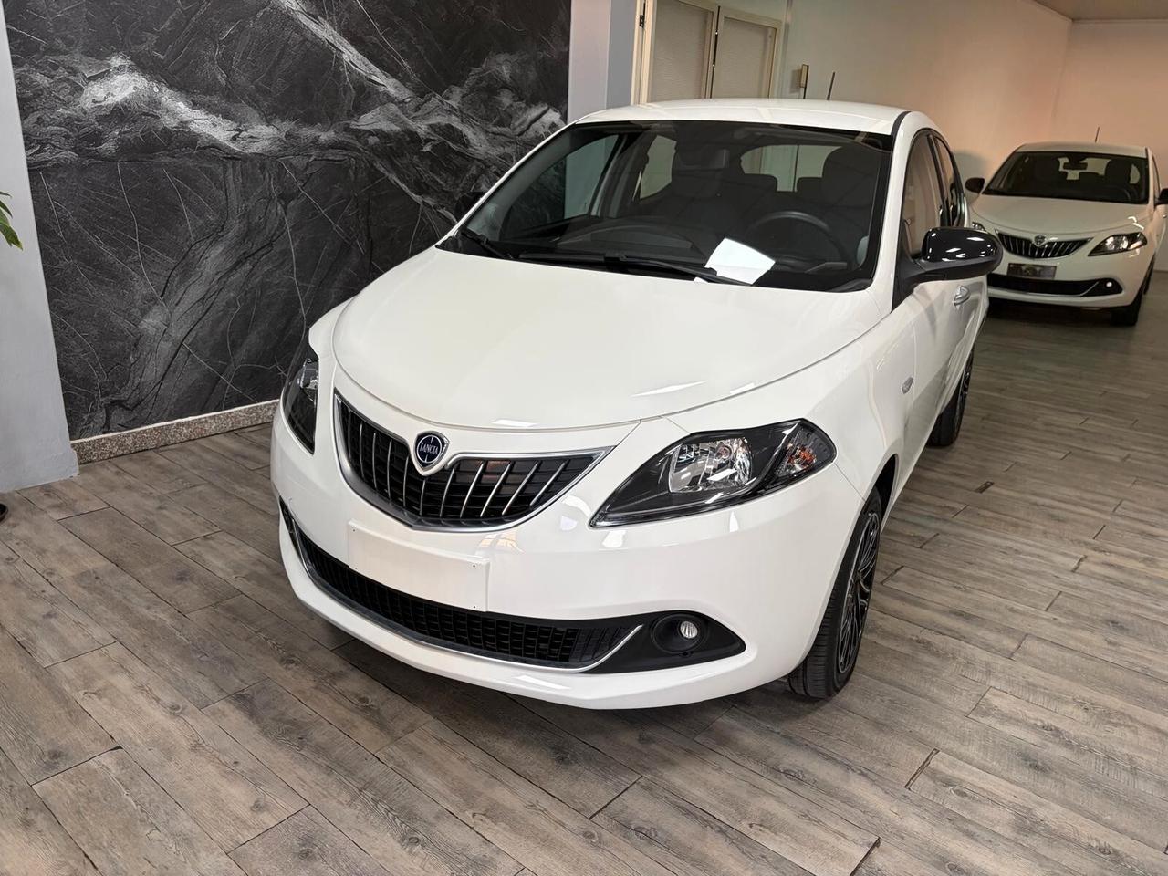 Lancia Ypsilon 1.0 FireFly 5 porte S&S Hybrid Gold