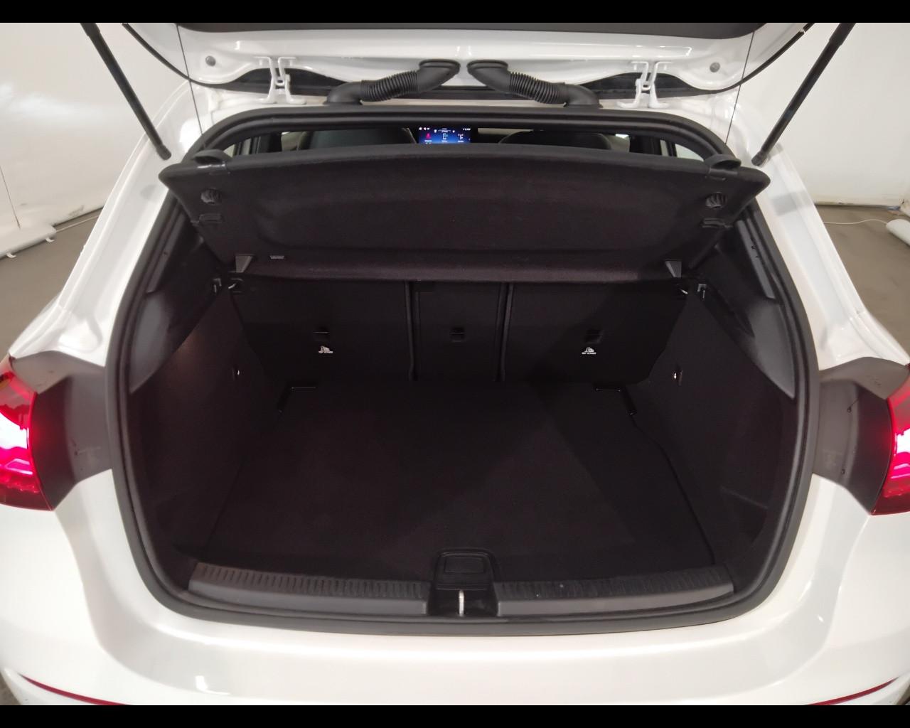 Mercedes-Benz Classe A - W177 2023 - A 180 d Advanced auto