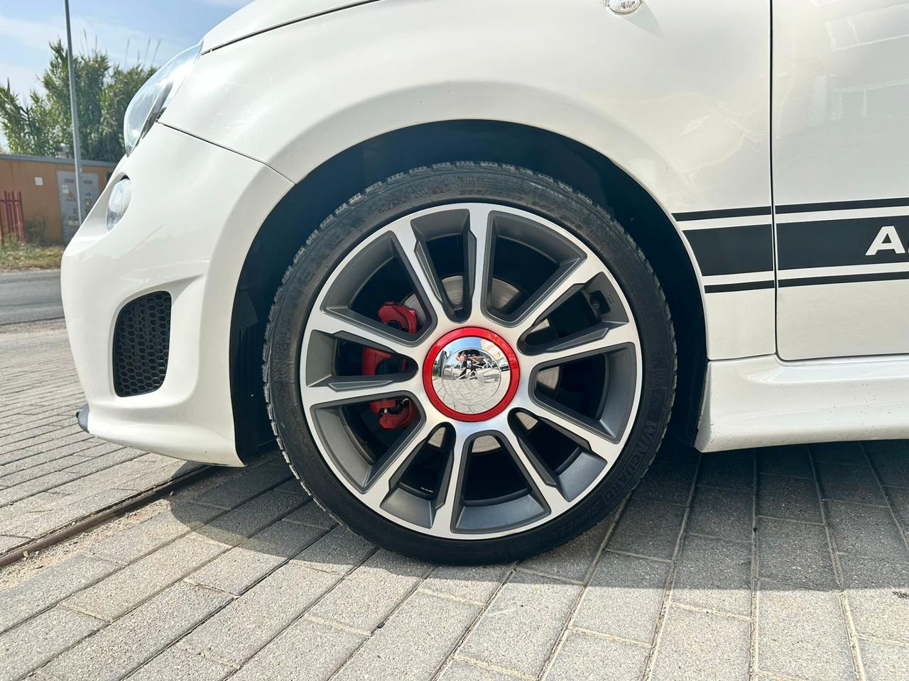 Abarth 595 500/595 1.4 16v t. t-jet Custom 135cv E6