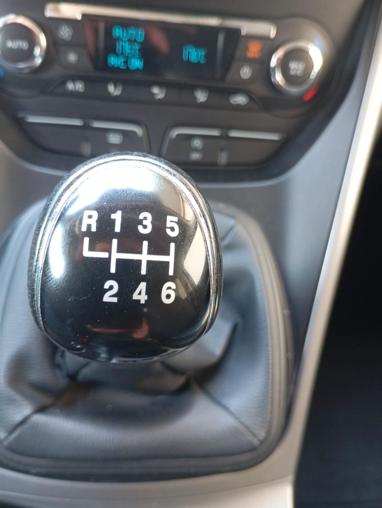 Ford Kuga - Buona neopatentati - 2015