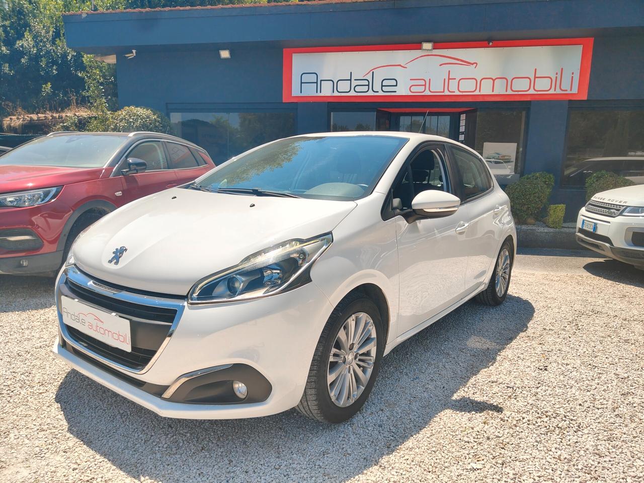 Peugeot 208 1200 5 porte Allure solo 85000km 24