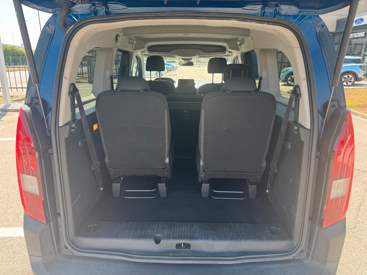 Peugeot Rifter 1.5 BlueHDi 130CV Allure Long 7 posti