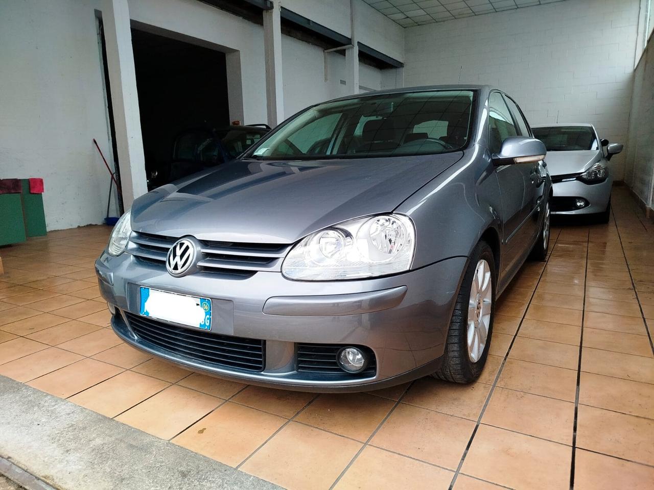 Volkswagen Golf 5p 1.6 fsi Sport, adatta a neop. Unico Prop.