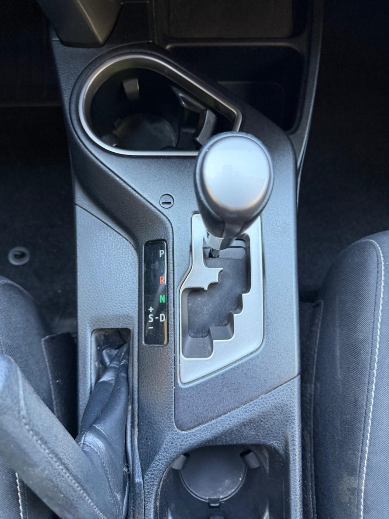 Toyota RAV 4 RAV4 2.5 HYBRID 2WD LOUNGE