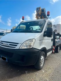 Iveco Daily piattaforma elevatrice