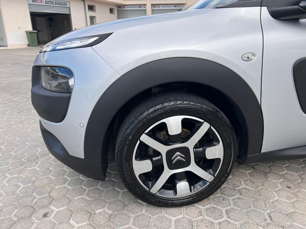 Citroen C4 Cactus BlueHDi 100 S&S Shine