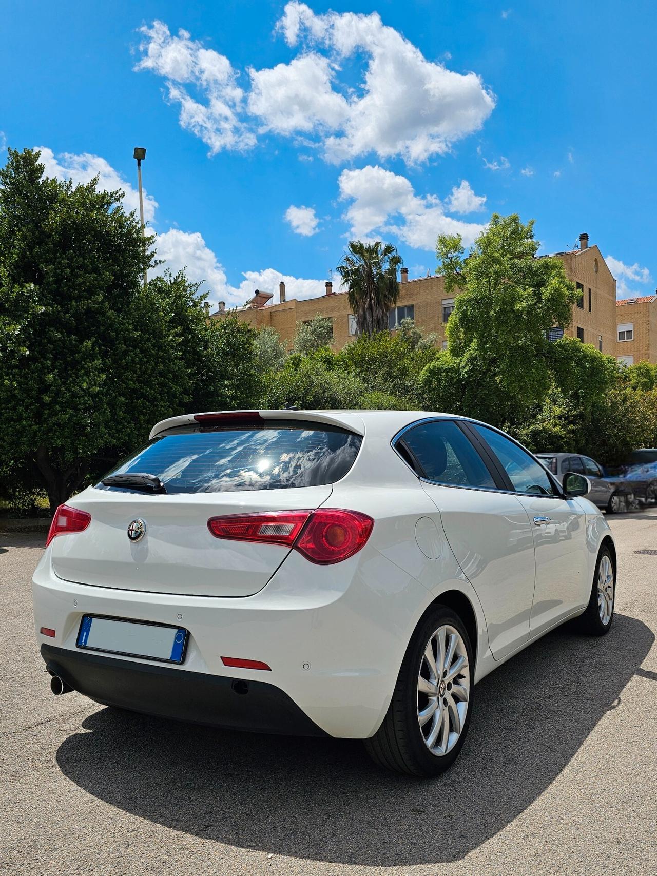 Alfa Romeo Giulietta 1.6 JTDm-2 120 CV Exclusive