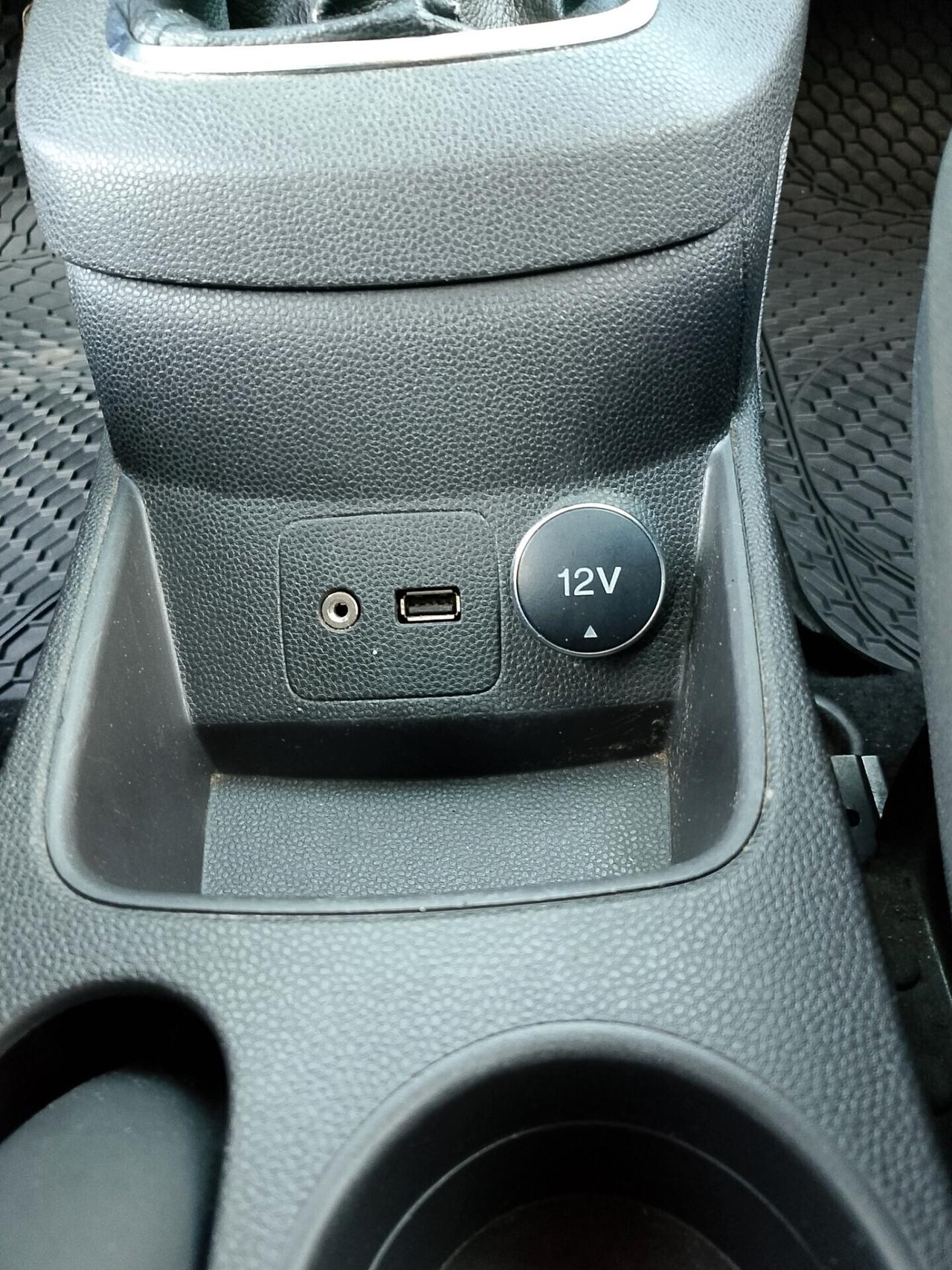 Ford Fiesta 1.2 60CV 5 porte Titanium