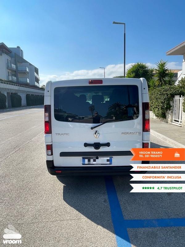 RENAULT Trafic 2.0 dCi 120CV DISABILI