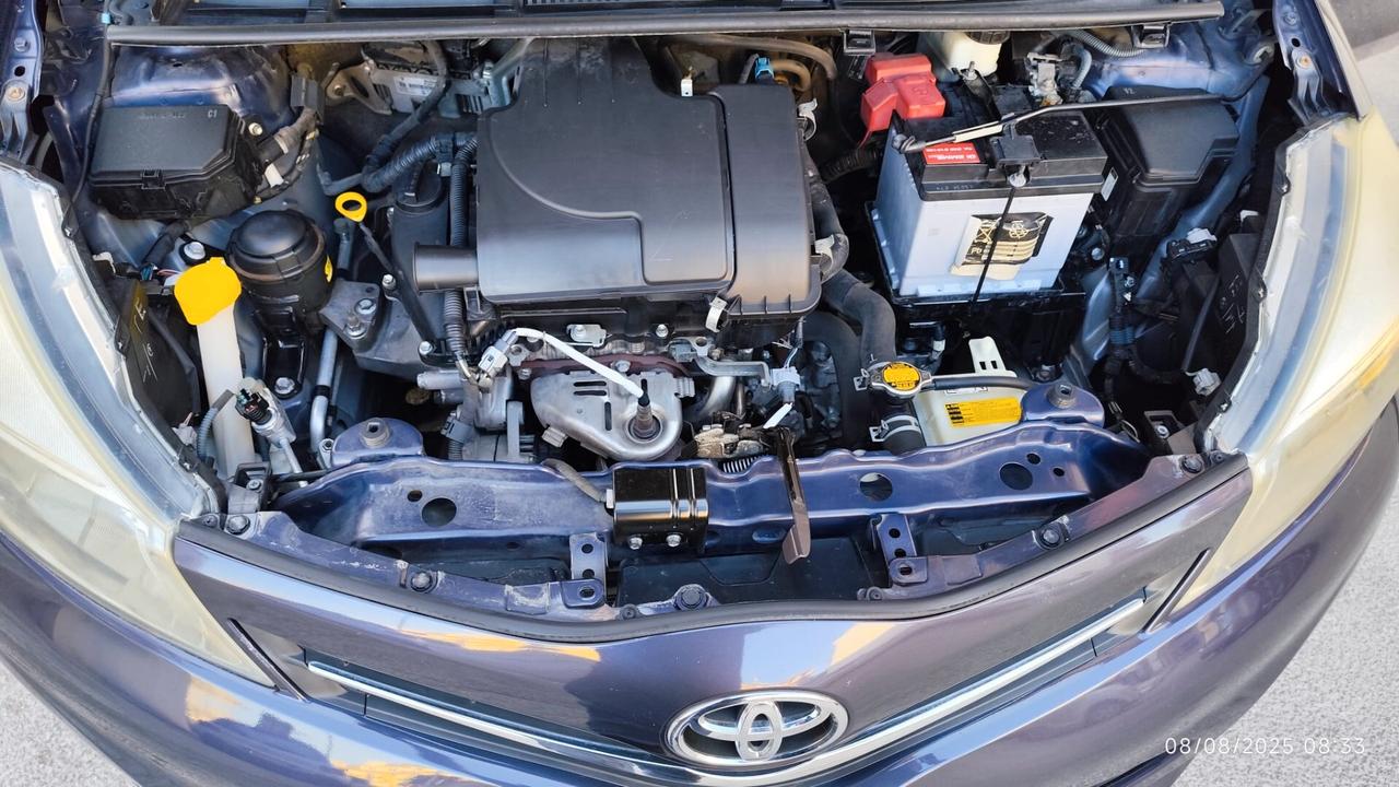 Toyota Yaris 1.0 5 porte