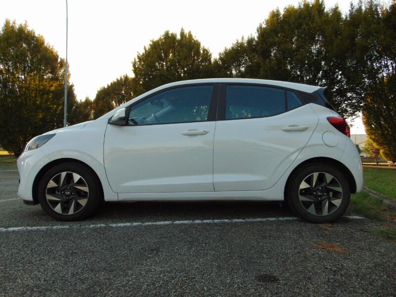 HYUNDAI i10 3ª serie i10 1.0 MPI AT Connectline