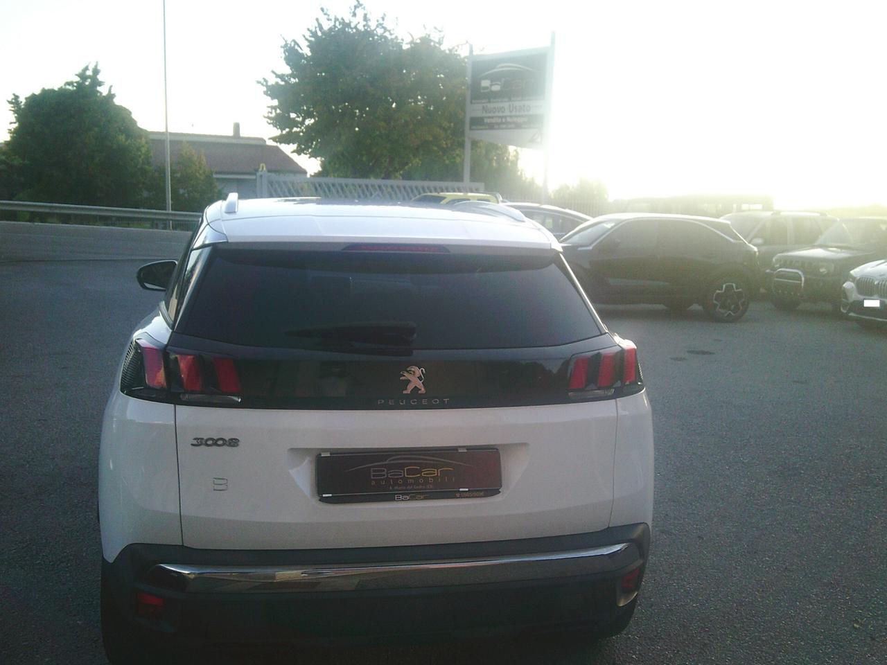 Peugeot 3008 BlueHDi 130 S&S Allure