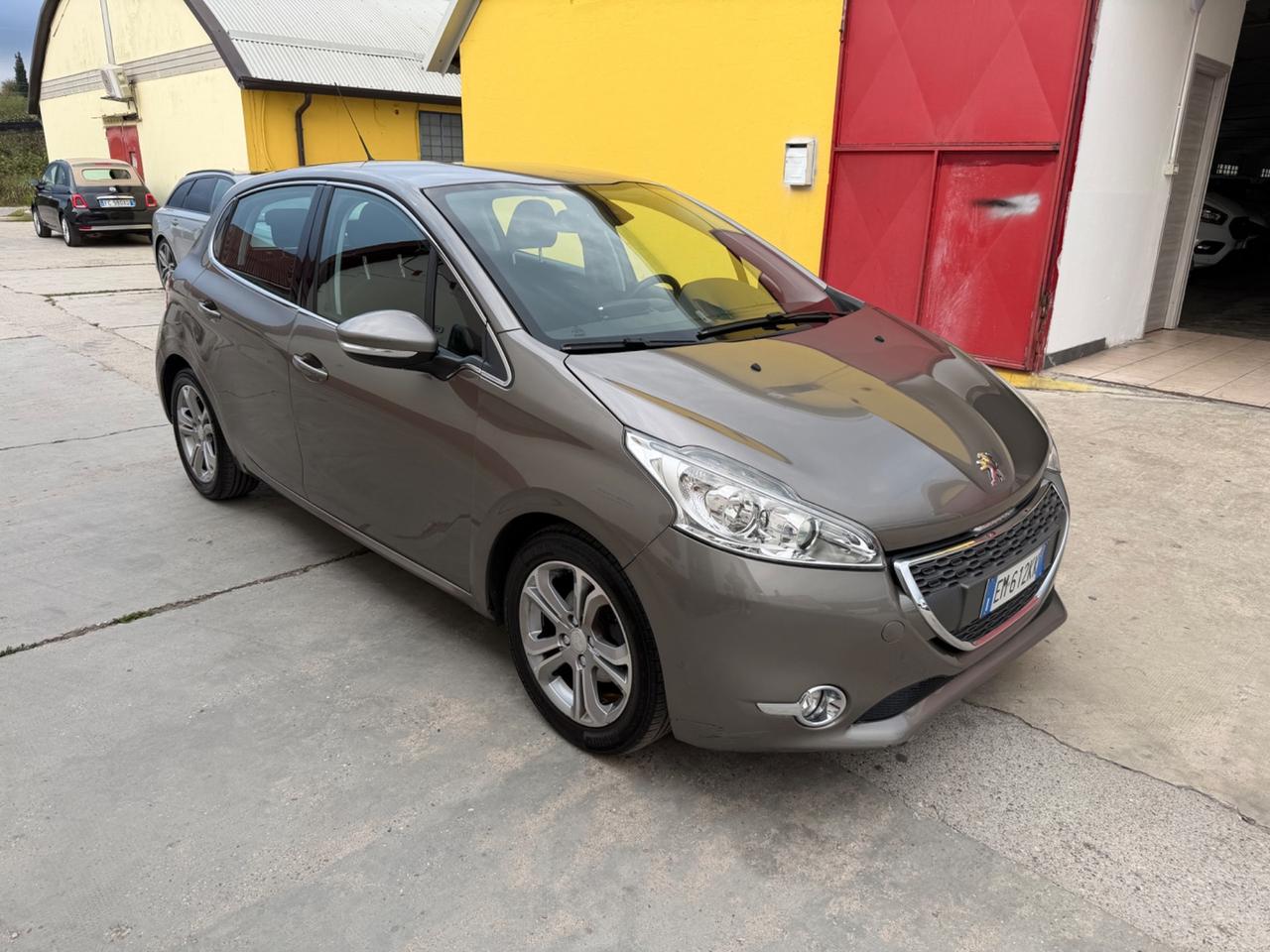 Peugeot 208 1.2 VTi 5 porte Navigatore - 2012