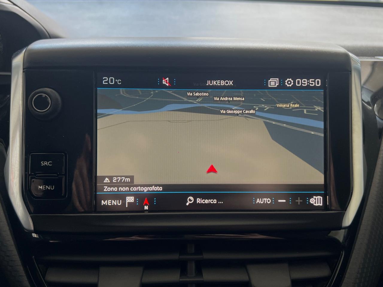 Peugeot 2008 PureTech 82 S&S Signature