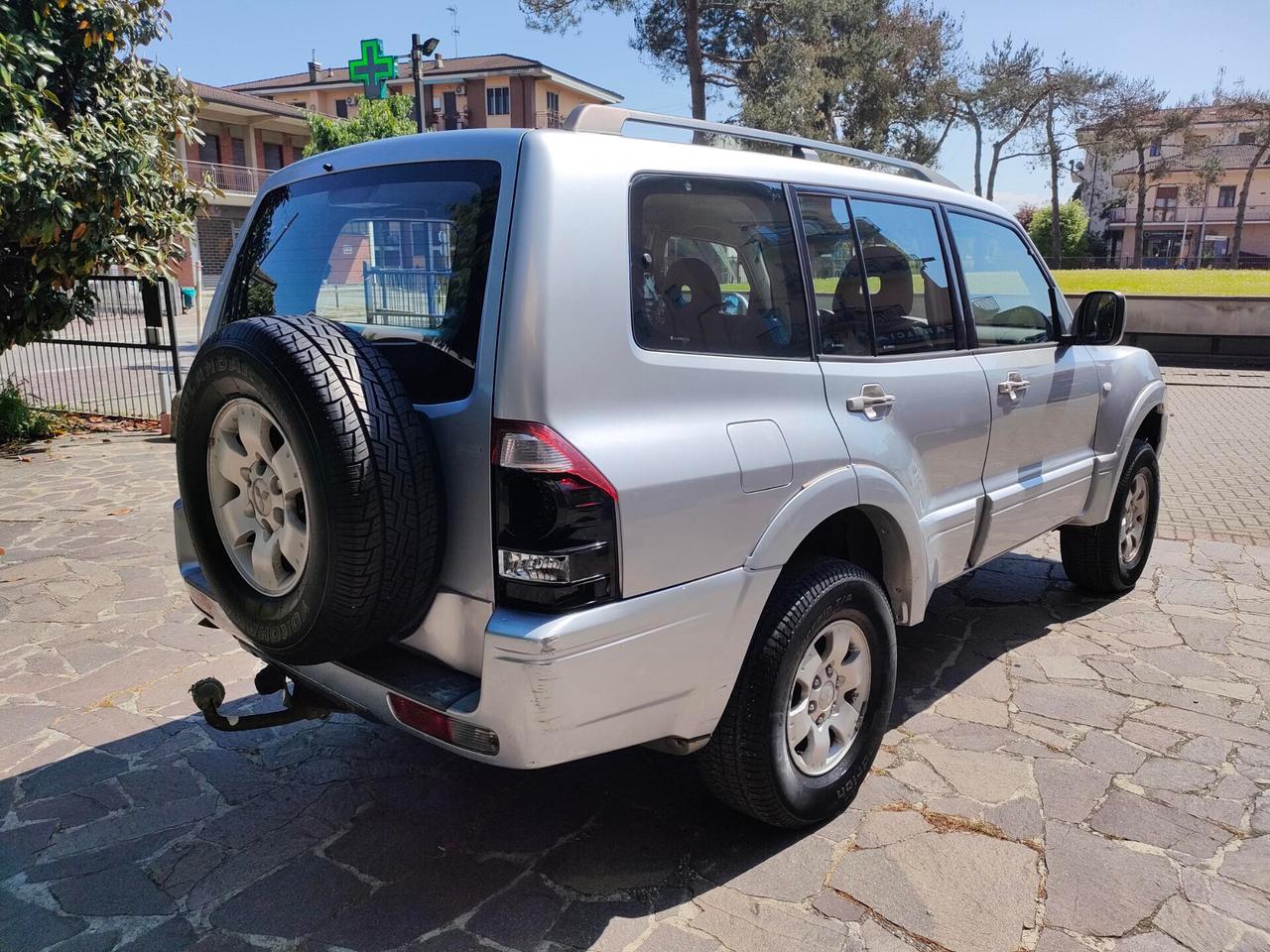 Mitsubishi Pajero 3.2 16V DI-D 7 p. Gancio