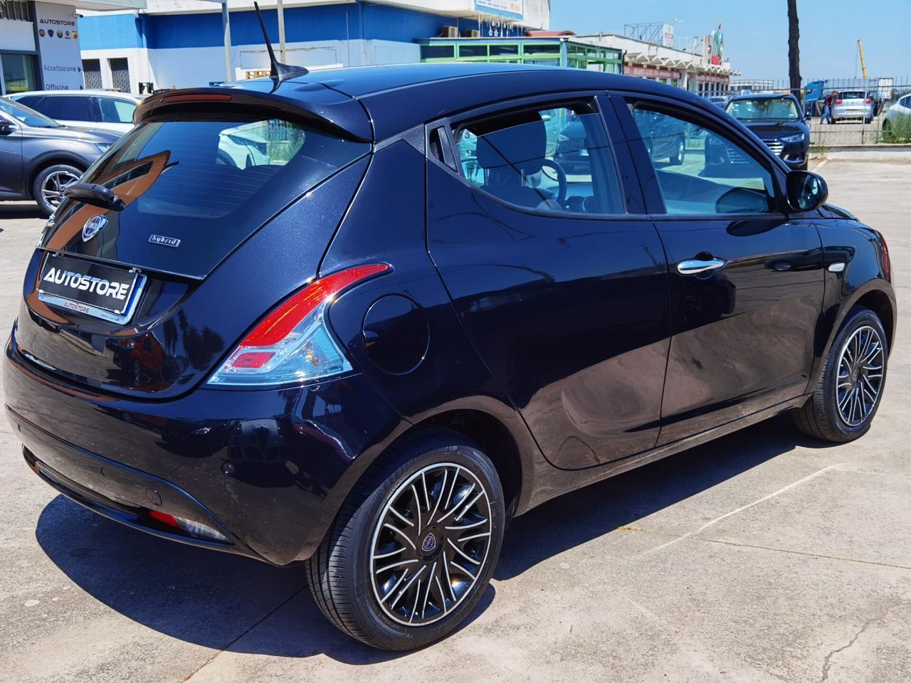 Lancia Ypsilon 1.0 FireFly 5 p. Hybrid Gold