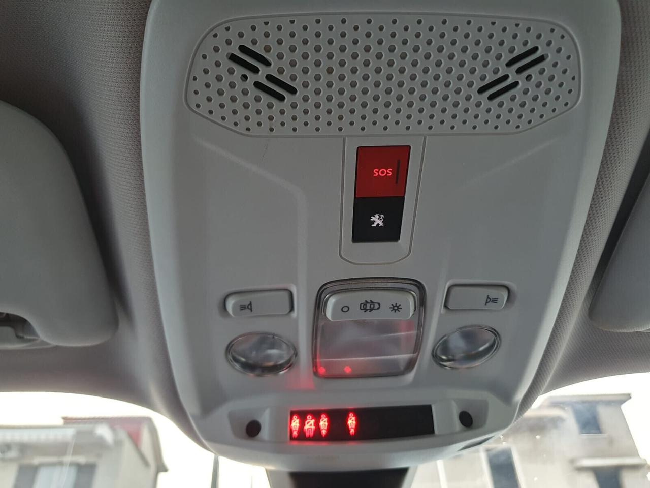 Peugeot 2008 BlueHDi 100 S&S Allure