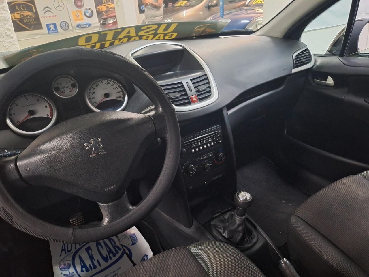 Peugeot 207 1.4 HDi 70CV 3p. XS