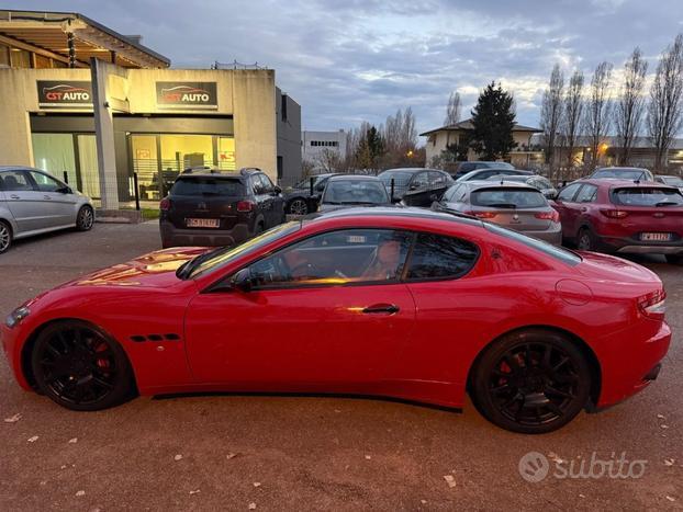 MASERATI GranTurismo 4.2 V8