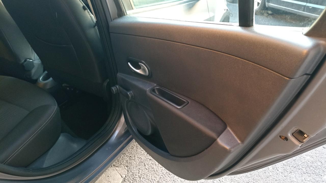 Renault Clio 1.2 16V 5 porte Dynamique