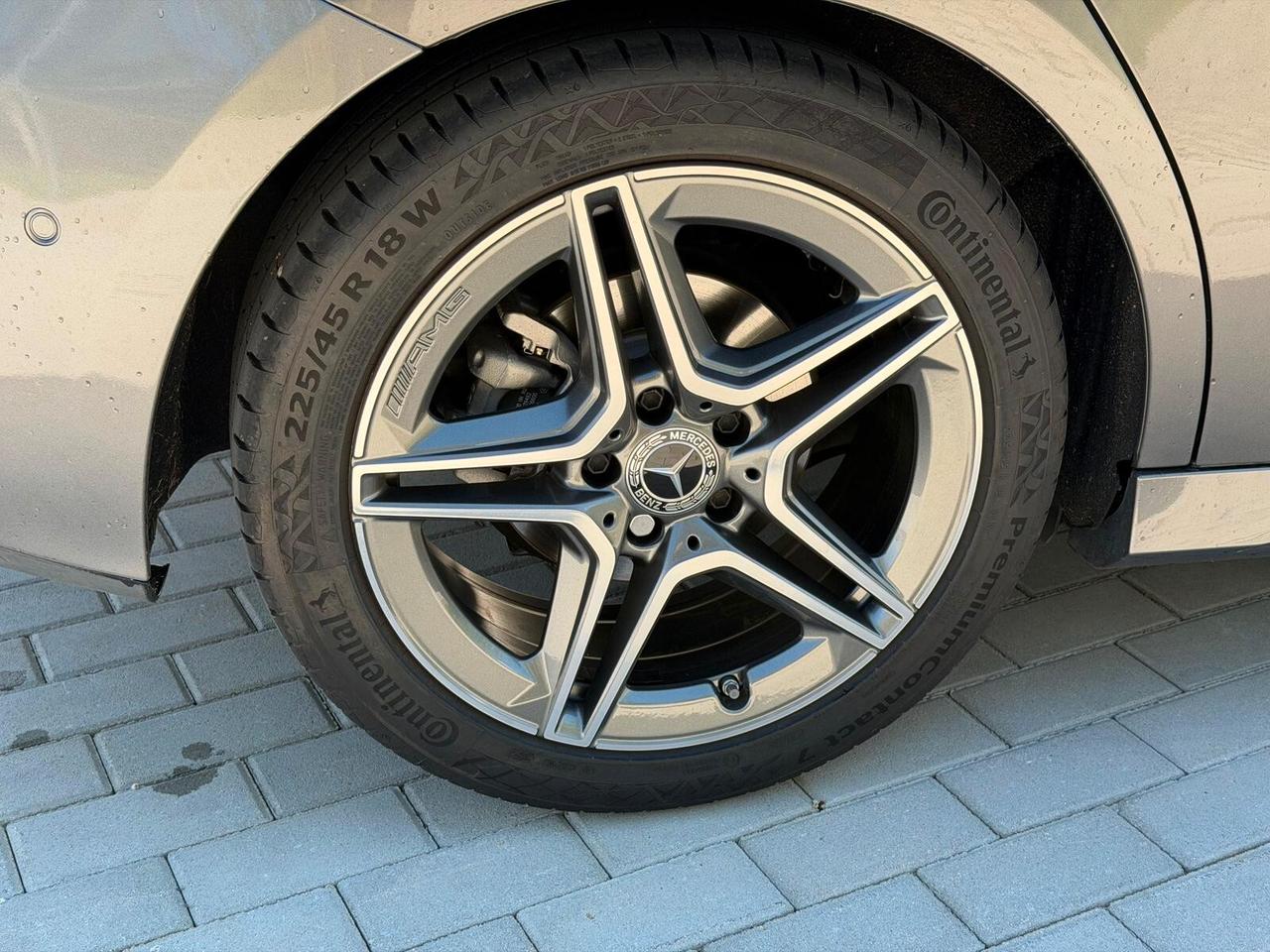 Mercedes-benz A 180 Automatic AMG Line Premium