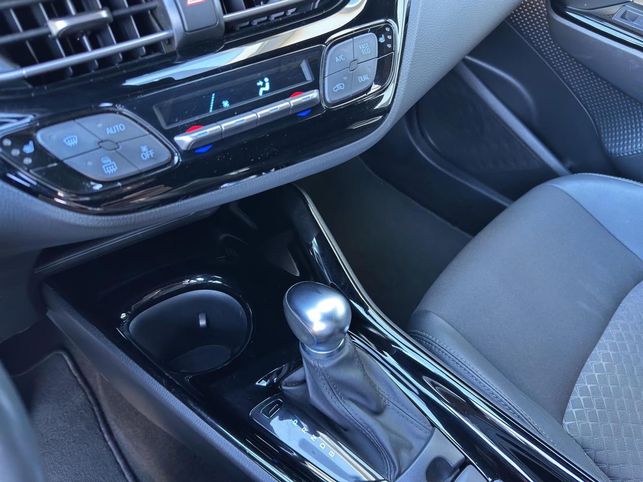 Toyota C-HR 1.8h Trend e-cvt