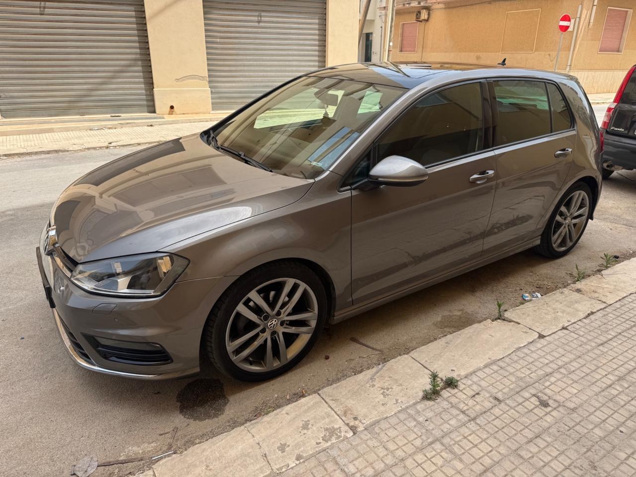 Volkswagen Golf 1.6 TDI 110 CV DSG 5p. Highline BlueMotion Technology
