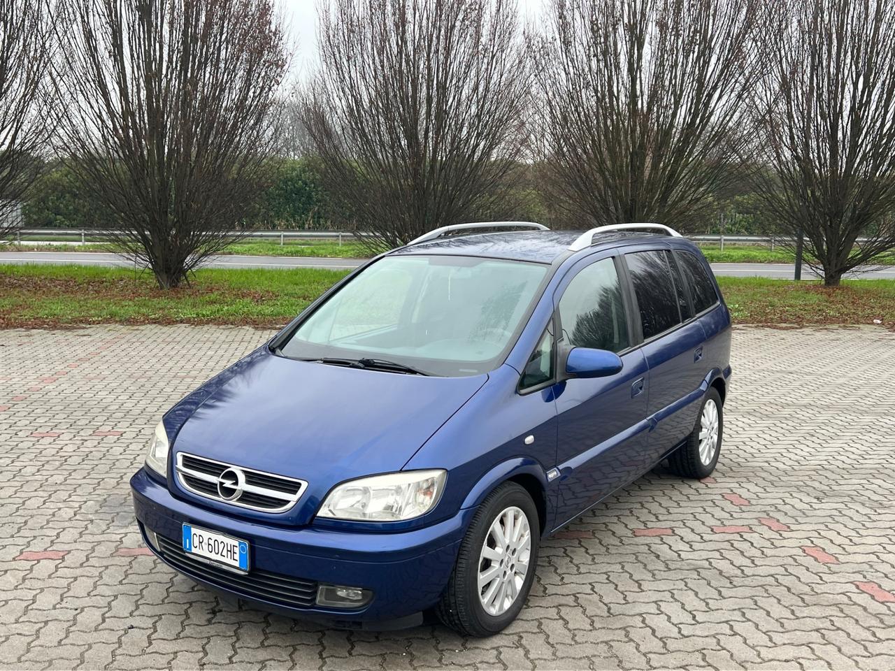 Opel Zafira 2.0 16V DTI cat Elegance